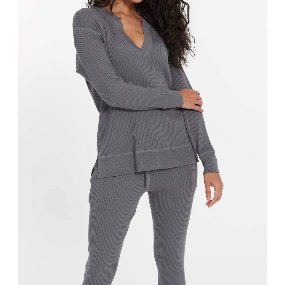 NEW LEIMERE cabo split neck top in granite grey